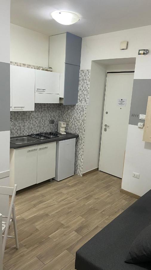 Giuliani 23 Apartment Triest Zewnętrze zdjęcie